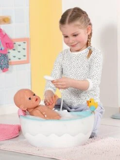 MGA Entertainment BABY BORN BATH BATHTUB 10 MGA Entertainment BABY BORN BATH BATHTUB -Réduits Jouets Magasin 3715daa1c9f6496bbadb4190212ec00eae8b76de 41107418 04