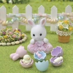 Sylvanian Families LE COFFRET DE PAQUES ET BEBE LAPIN BLANC - SYLVANIAN TOUT POUR BEBES -Réduits Jouets Magasin 466003799a6276fa78434a0b6f314873010073ad 12065111 04