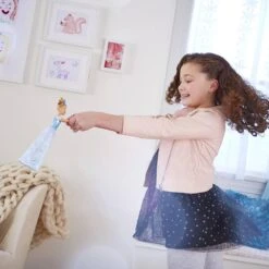 Hasbro POUPEE CENDRILLON POUSSIÈRES D'ETOILES -Réduits Jouets Magasin 8558d9f814a574bbe05baeaffb4e27415b02f16c 10022530 06