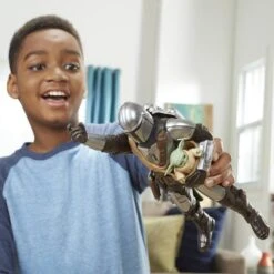 Hasbro STAR WARS GALACTIC ACTION MANDALORIAN AND GROGU -Réduits Jouets Magasin af986bec6ab476f52254f095dc0e4b0360a24e02 41002881 03